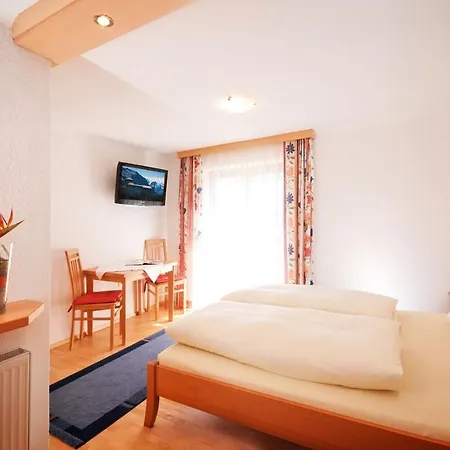 Haus Hubertus Fusch an der Grossglocknerstrasse