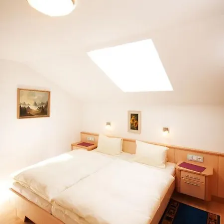 Haus Hubertus Apartment *